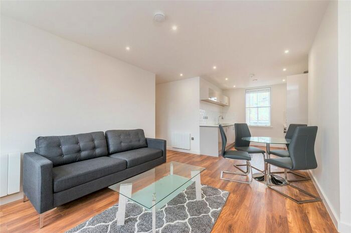 2 Bedroom Flat To Rent In Granby Place, London, SE1