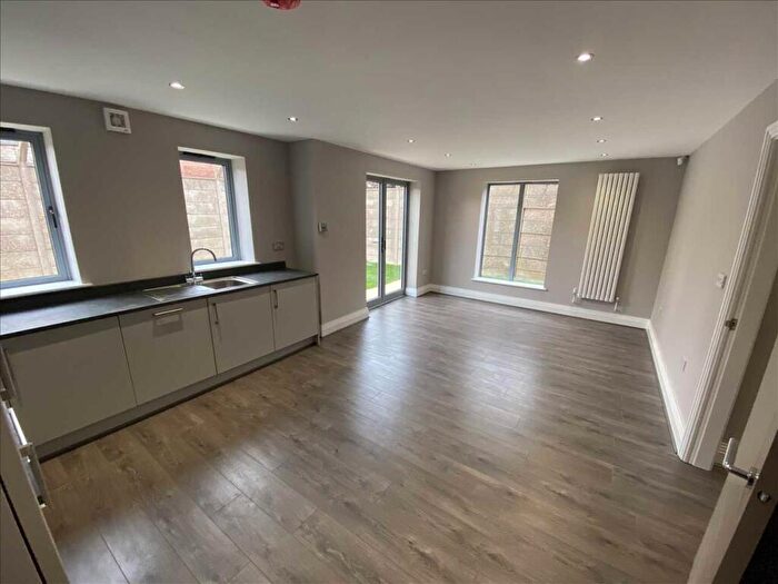 2 Bedroom Apartment To Rent In Ridgemere Close, Birmingham, B26