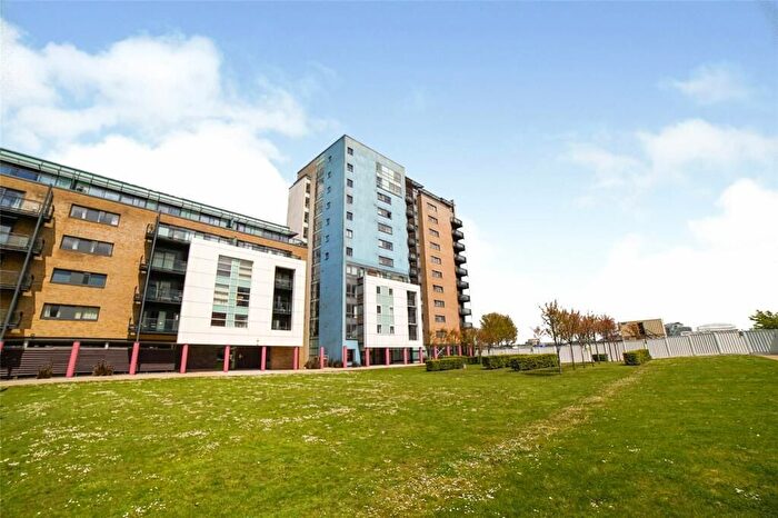 2 Bedroom Flat To Rent In Prospect Place, Ferry Court, Cardiff, CF11