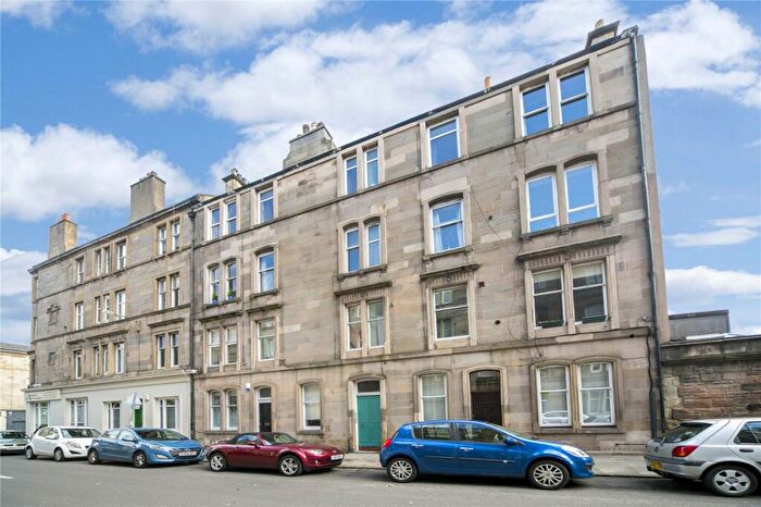 2 Bedroom Flat To Rent In Jameson Place, Edinburgh, EH6