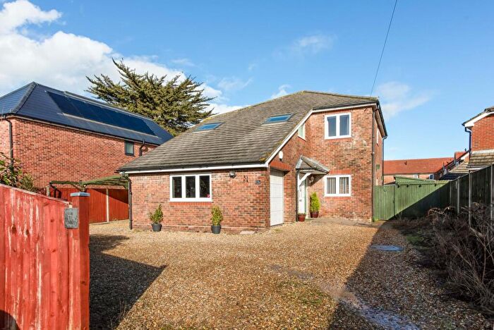 3 Bedroom House For Sale In Warsash Road, Warsash, Southampton, SO31