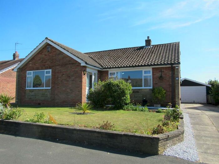 3 Bedroom Detached Bungalow To Rent In Templegate Avenue, LS15