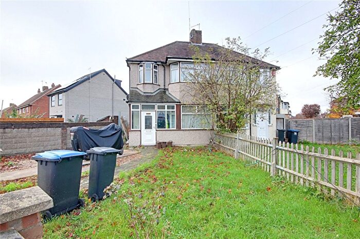3 Bedroom Semi Detached House For Sale In Park Road, Enfield, EN3