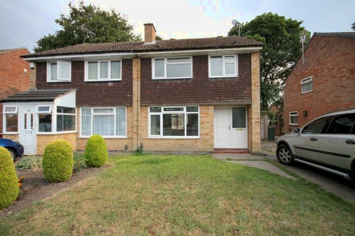 3 Bedroom Semi-Detached House To Rent In Plantation Gardens, Shadwell, Leeds, LS17