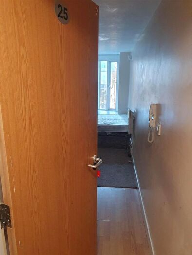 Property To Rent In Sunbridge Road, Bradford, BD1