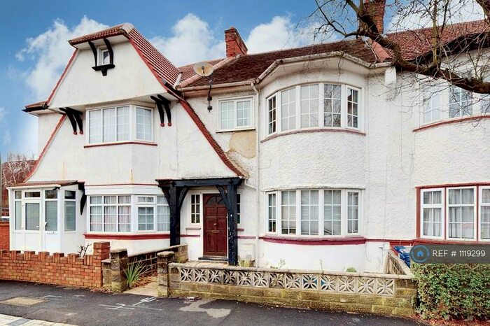 4 Bedroom Terraced House To Rent In Hampstead Gardens, London, NW11
