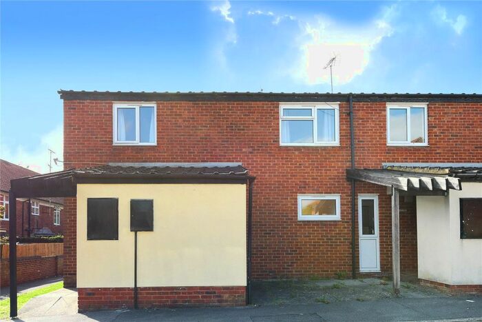 2 Bedroom Detached House To Rent In Valon Road, Arborfield, Reading, Berkshire, RG2