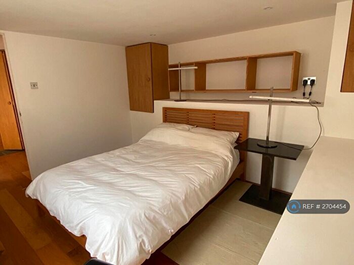 1 Bedroom Flat To Rent In Eagle Road, Bath, BA1