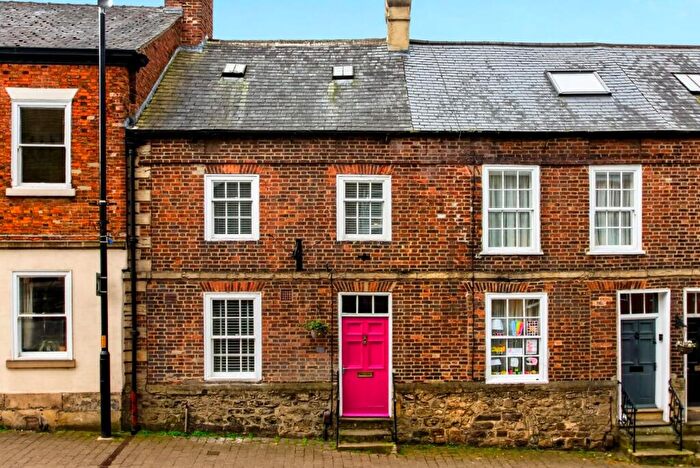 2 Bedroom House For Sale In High Street, Knaresborough, HG5