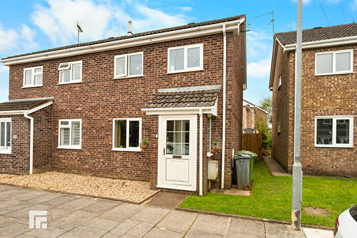 3 Bedroom Semi-Detached House For Sale In Bryn Derwen, Radyr, Cardiff, CF15