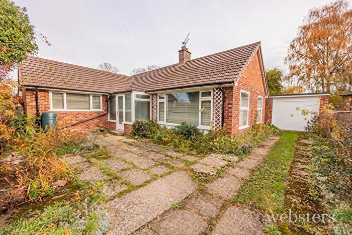2 Bedroom Detached Bungalow For Sale In Meadow Rise Road, Norwich, NR2