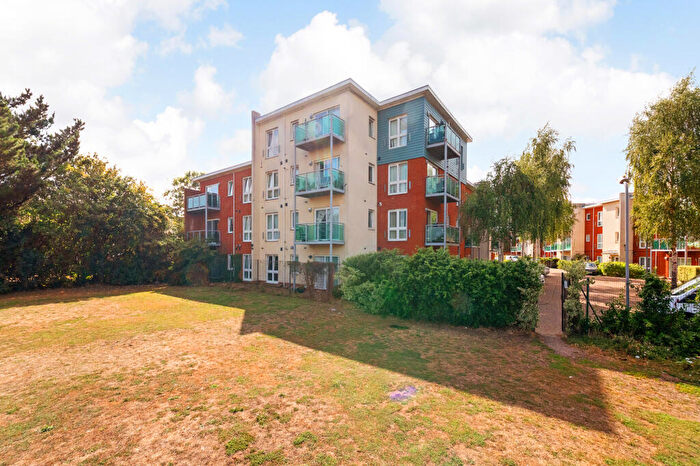 2 Bedroom Flat For Sale In Wells Court, Medhurst Drive, Bromley, BR1