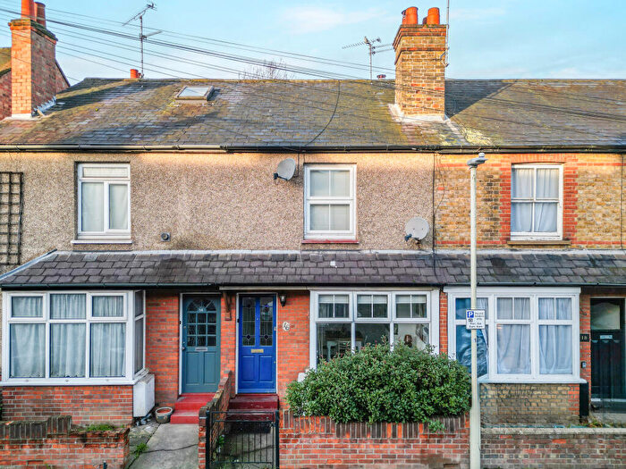 3 Bedroom Terraced House For Sale In Victoria Crescent, Chelmsford, CM1