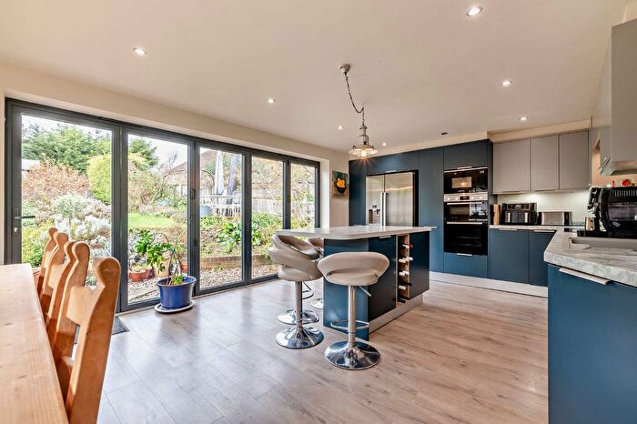 4 Bedroom Detached House For Sale In Childsbridge Way, Seal, Sevenoaks, Kent, TN15