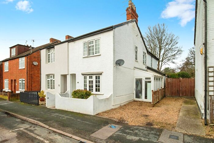 4 Bedroom Semi-Detached House For Sale In Barossa Road, Camberley, Surrey, GU15