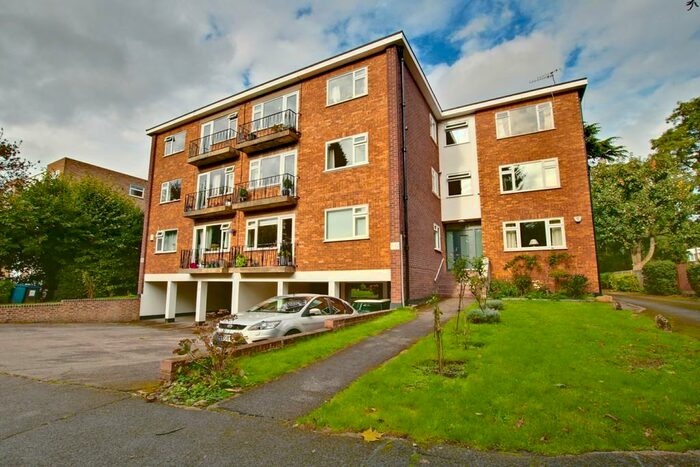 2 Bedroom Apartment To Rent In Copers Cope Road, Beckenham, BR3