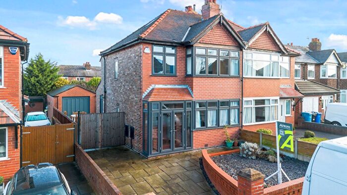 3 Bedroom Semi Detached House For Sale In St. Annes Avenue, Grappenhall, WA4