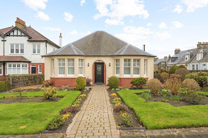 3 Bedroom Bungalow For Sale In Transy Grove, Dunfermline, KY12