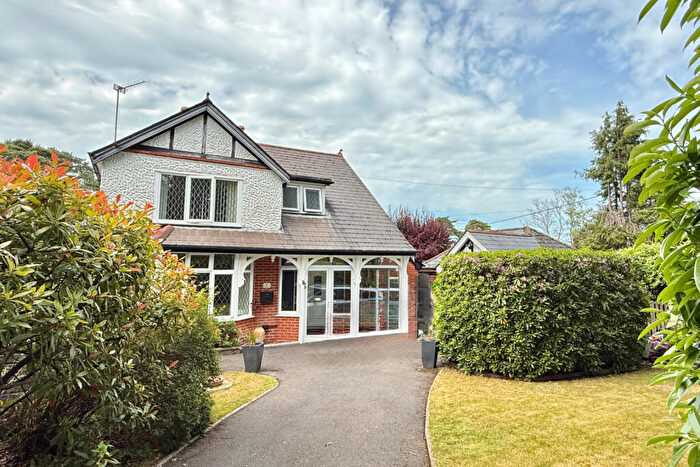 3 Bedroom Semi-Detached House For Sale In Post Office Lane, St. Ives, BH24