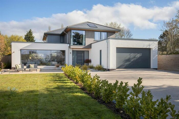 4 Bedroom Detached House For Sale In Ankerdine Road, Lower Broadheath, Worcestershire, WR2