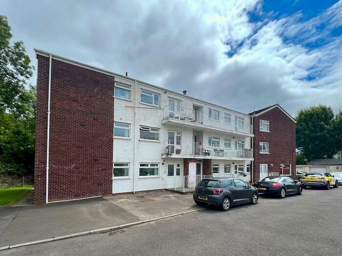 2 Bedroom Flat To Rent In Heol Pentwyn Court, Whitchurch, Cardiff., CF14