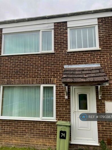 3 Bedroom Terraced House To Rent In Golden Drive, Eaglestone, Milton Keynes, MK6