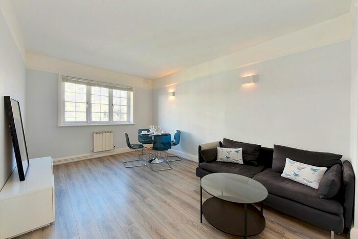 2 Bedroom Flat To Rent In Ranelagh Garden Mansions, Ranelagh Gardens, SW6