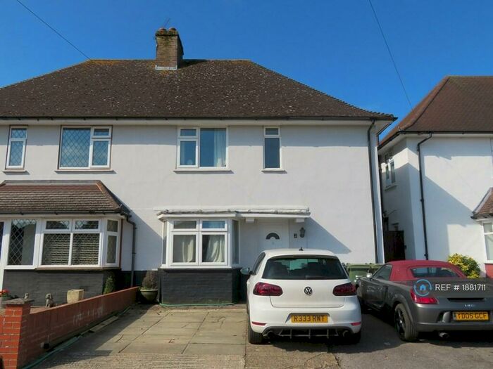 6 Bedroom Semi-Detached House To Rent In Woodbridge Hill Gardens, Guildford, GU2