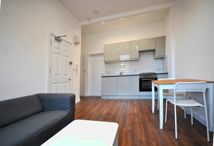 1 Bedroom Flat To Rent In Croxley Road, London, W9