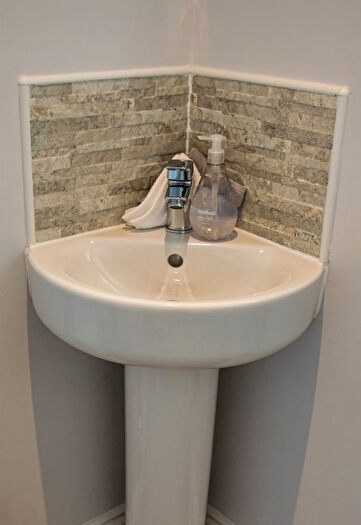 3 Bedroom End Of Terrace House For Sale In Aumonier Way, Alfreton, DE55