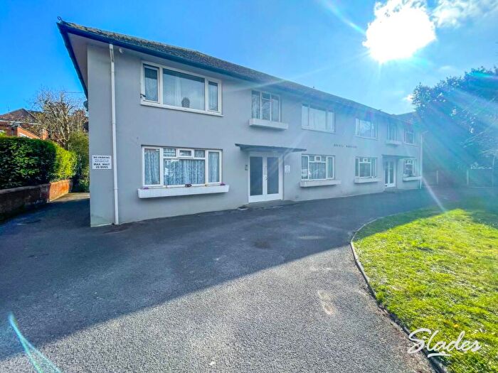 1 Bedroom Flat To Rent In Argyll Mansions, Argyll Road, Boscombe, BH5