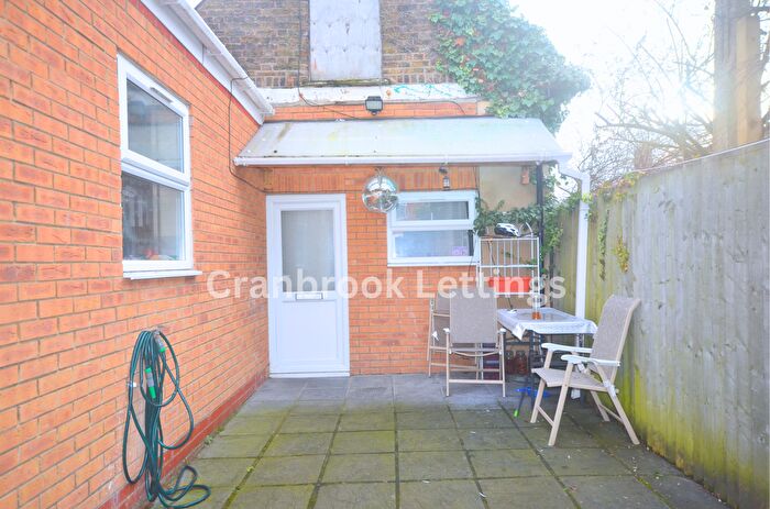1 Bedroom Flat To Rent In Carr Road, E17