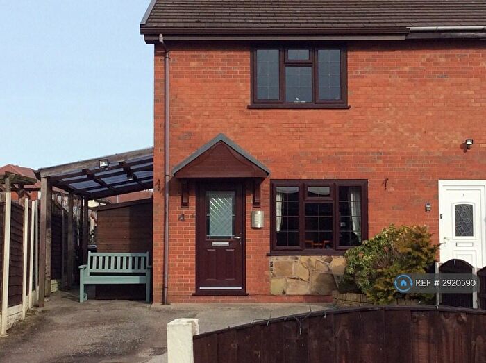 2 Bedroom End Of Terrace House To Rent In Park St, Chorley, PR7