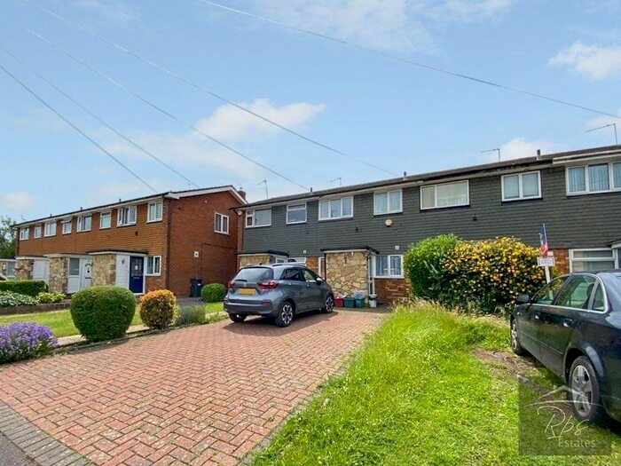 3 Bedroom Terraced House To Rent In Whytecroft, Heston, TW5