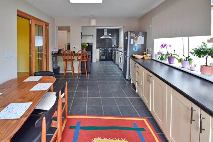 4 Bedroom Detached Bungalow For Sale In Robin Hood Lane, Blue Bell Hill, Chatham, ME5