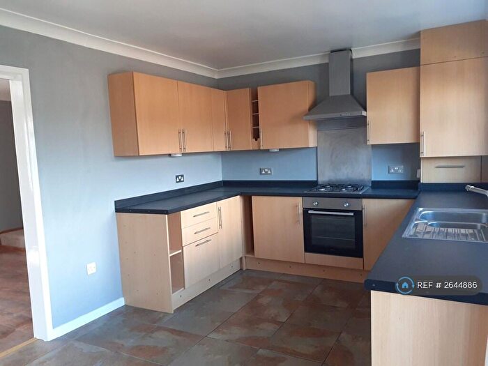 3 Bedroom Detached House To Rent In Withies Road, Gosport, PO13