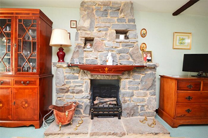 2 Bedroom Semi-Detached House For Sale In Bow Street, Langport, TA10