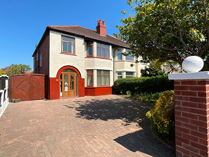 4 Bedroom Semi-Detached House For Sale In Rookery Road, Southport, PR9