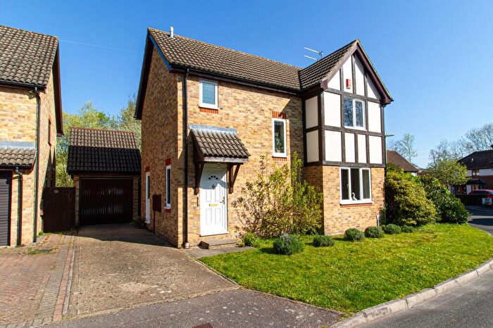 3 Bedroom Detached House For Sale In Saddleback Way, Fleet, GU51