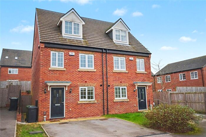 3 Bedroom Semi Detached House For Sale In Moseley Beck Way, Leeds, West Yorkshire, LS16