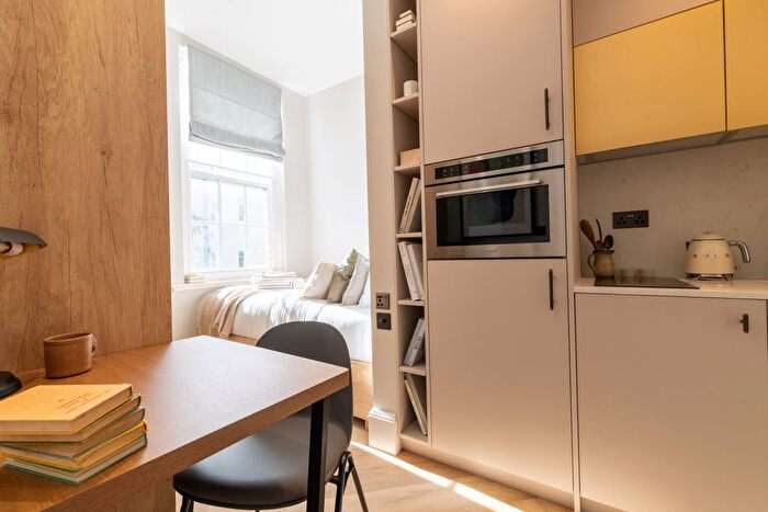 Studio To Rent In London, SW3