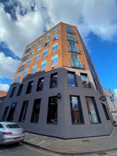 1 Bedroom Flat To Rent In Queen Charlotte Street, Bristol, BS1