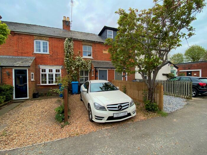 2 Bedroom Terraced House To Rent In Ascot, Berks, SL5