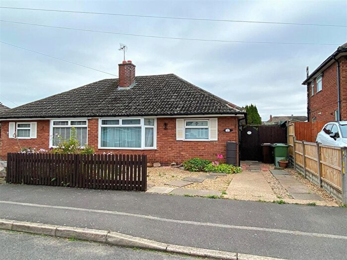 2 Bedroom Semi-Detached Bungalow For Sale In St. Pauls Drive, Syston, LE7