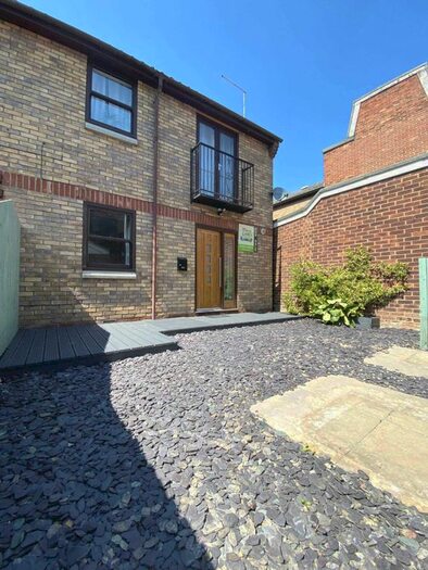 1 Bedroom Flat To Rent In Woolpack Lane, St Ives, PE27