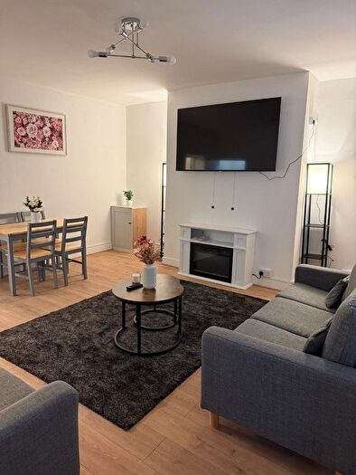 4 Bedroom Terraced House To Rent In Carlisle Terrace, West Allotment, Newcastle Upon Tyne, NE27