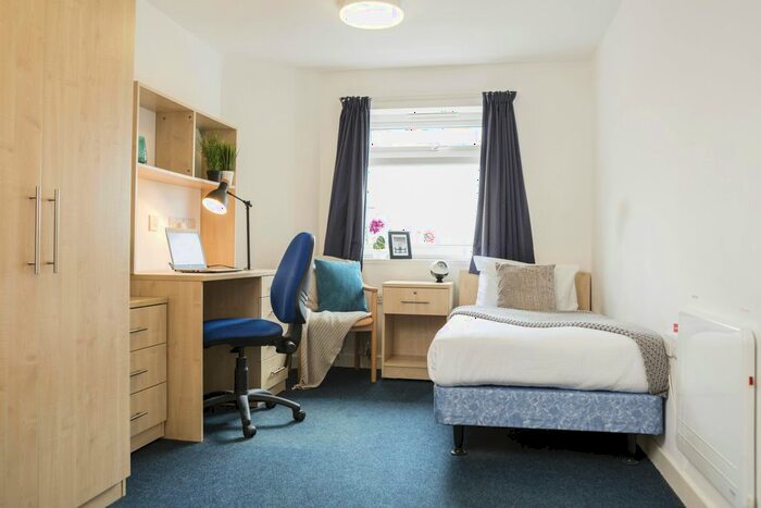 1 Bedroom Flat To Rent In Bonhay Road, Exeter, EX4