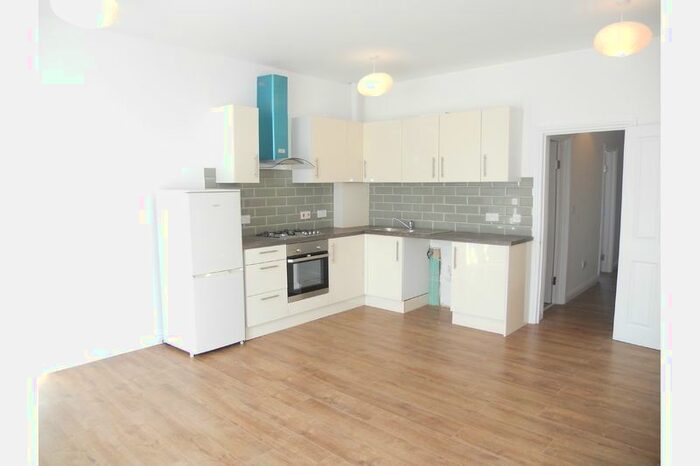 2 Bedroom Flat To Rent In London Road, Croydon, CR0