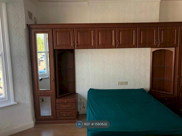 Studio To Rent In Studio, London, NW6