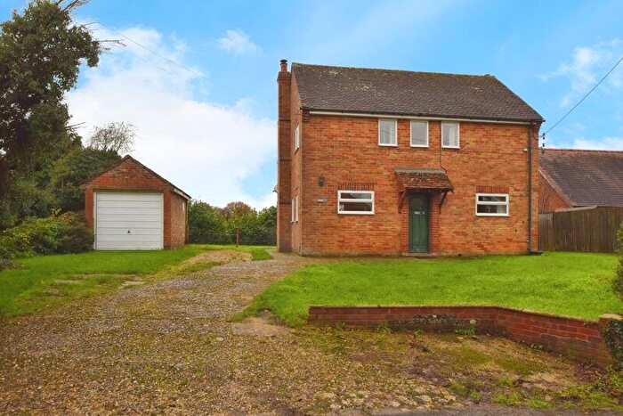 3 Bedroom Detached House For Sale In West Grimstead, Salisbury ***Video Tour***, SP5